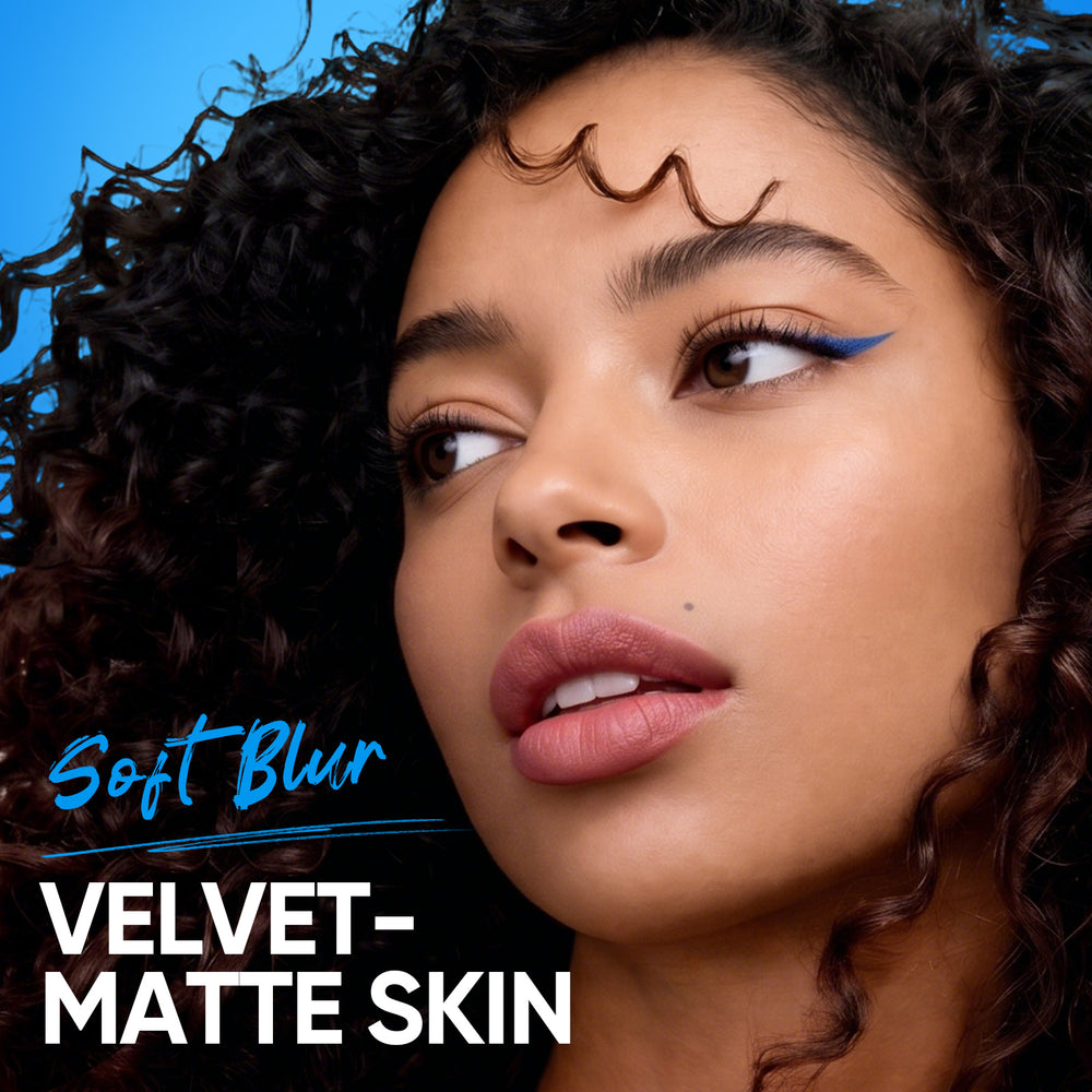 Perfect Stay Velvet Matte Cushion